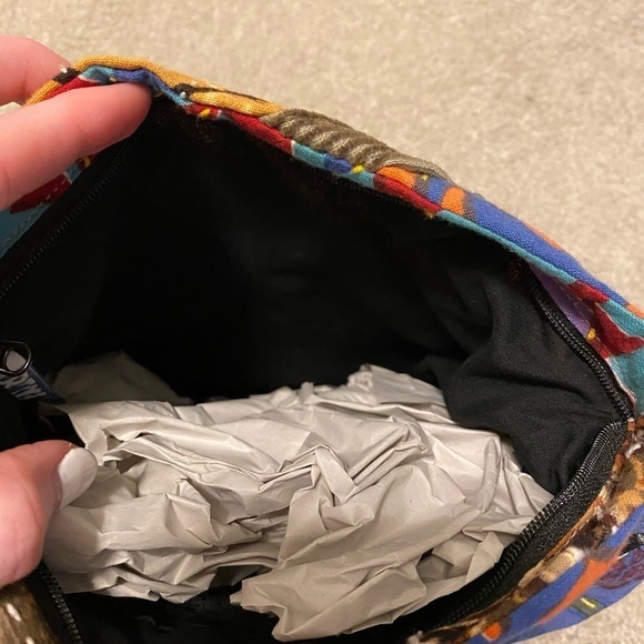 TRIBAL Printed Purse - Picture 6 of 11